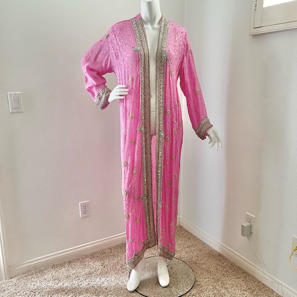 One of a Kind - Beaded Sequined Pink Kaftan Cover Up Caftan One Size Gyspy Cape - Picture 1 of 7